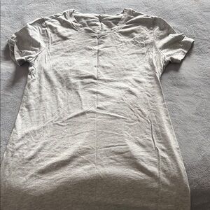 Time and Tru Light Gray Short Sleeve Tee
